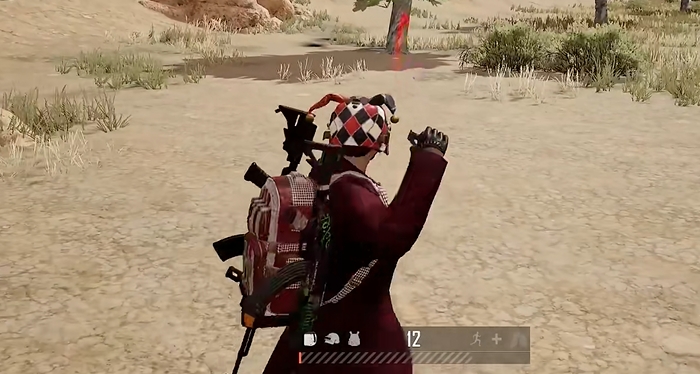 绝地求生雷怎么抬高