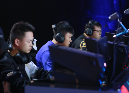 黑人街头篮球冲突攻略手游：点燃你的篮球激情！